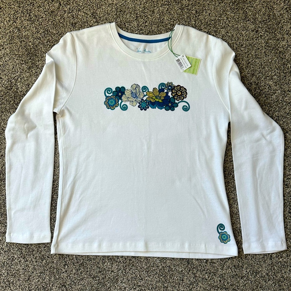 Vera Bradley Women’s Size Large Mod Floral Blue Long Sleeve T Shirt NEW NWT.